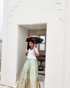 Amulya Instagram - Happy birthday to meeeeee... Happy happy birthday to me ...♥️ Thank u so much @jagdish_rc for celebrating my bday like a queen ... 😍 Taj Lake Palace, Udaipur, India