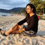 Amulya Instagram - Beach n me have a separate bonding ... The only place which makes me think on many things ...🤗