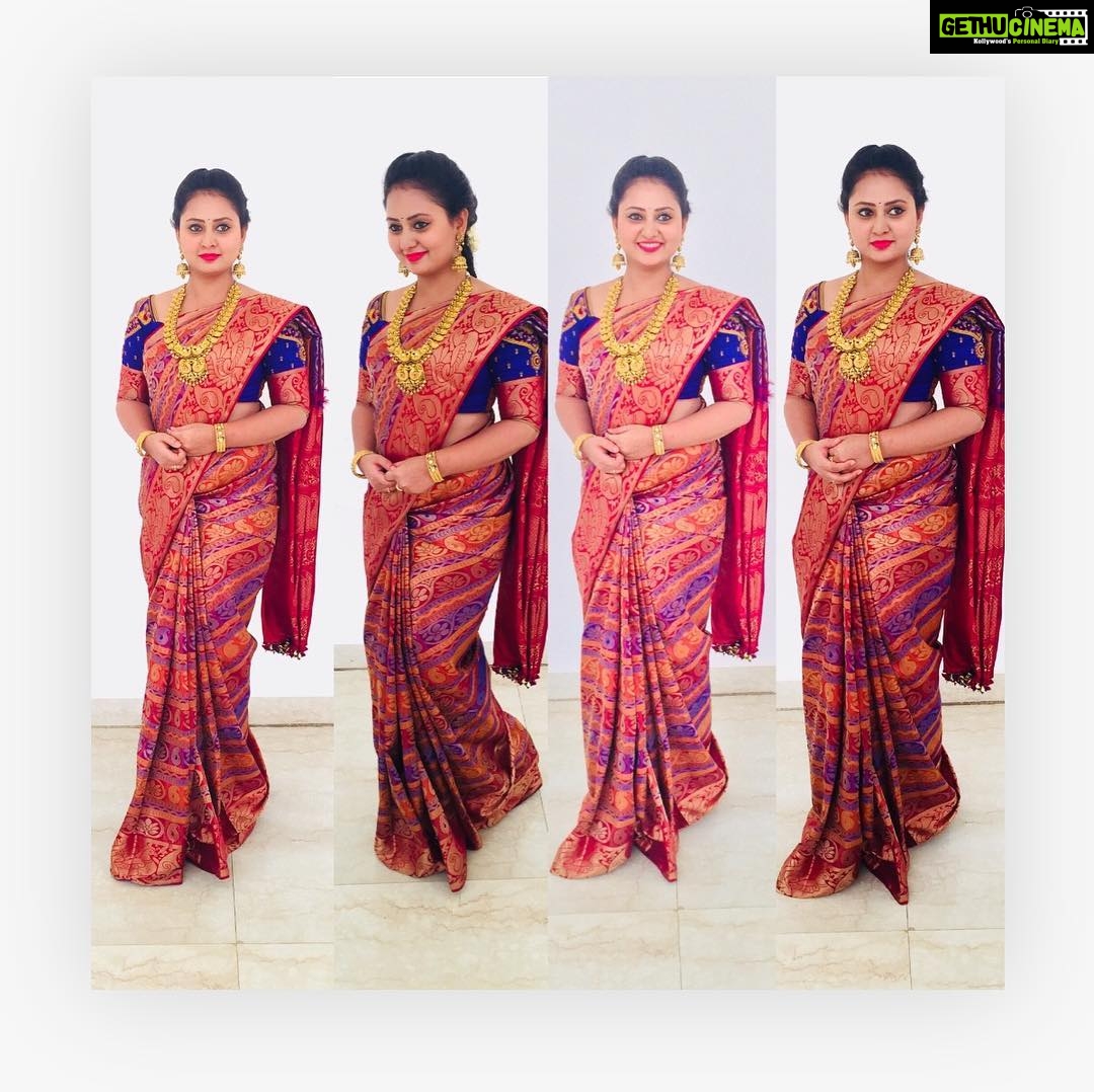 Amulya Instagram - #Sareelove #cousinswedding https://sharechat.com/post/0zKB5ww