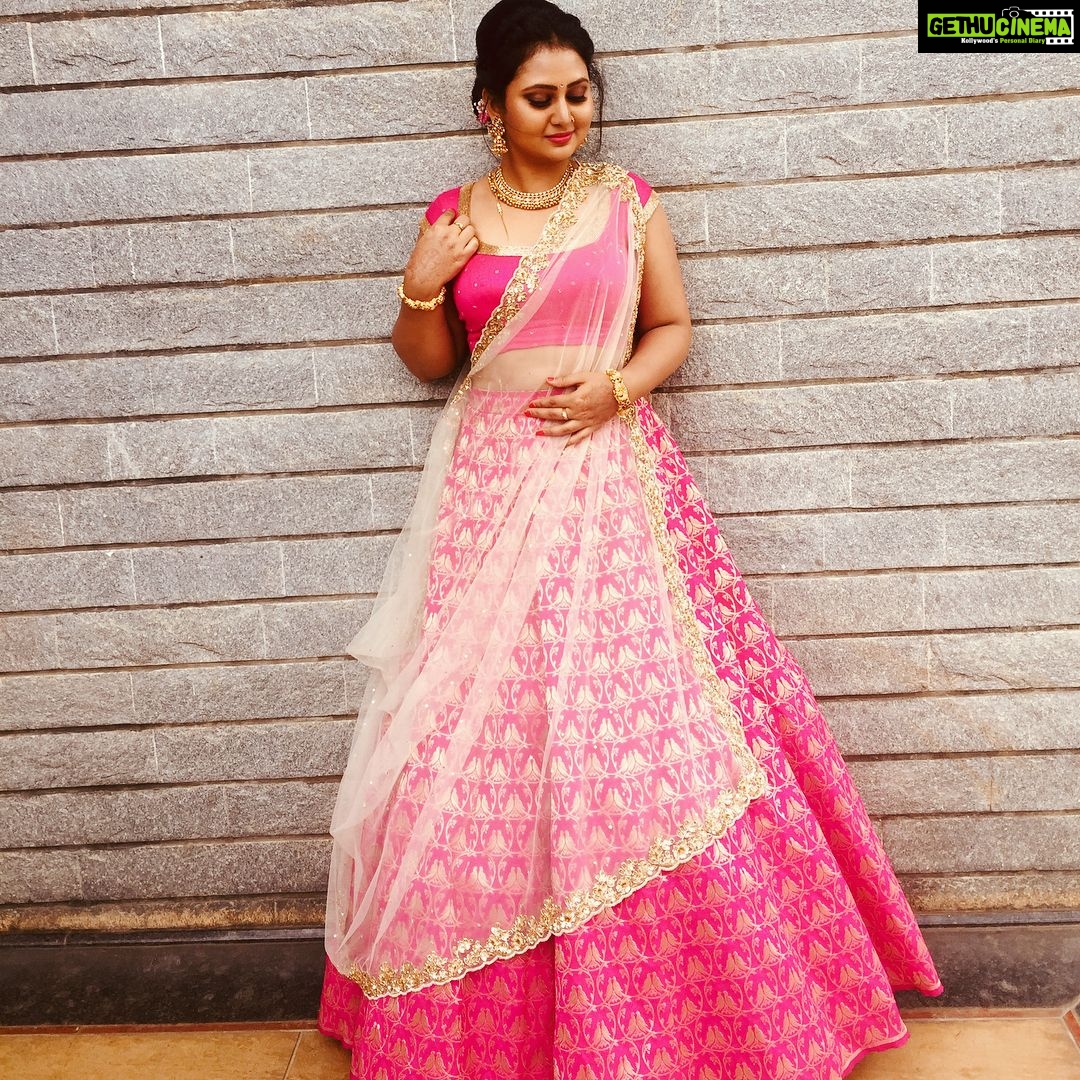 Amulya Instagram - Thanks to my bestie @vyshakasrinivas & @spandy for this wonderful outfit from #Amaaya ... love you both for ur dedication ...❤️ makeup by Purushotham @hoshalli_ Hairstyle by @ramya6710