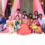 Amulya Instagram - Family pic from my mehendi party ❤️️