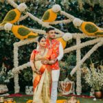Amulya Instagram - Golden Moments ♥️ . . . Pc : @deepak_vijay_photography Jewellery : @gajraj_jewellers Make up : @yathishmakeover03 Decor : @sravans_weddingworld Bangalore, India