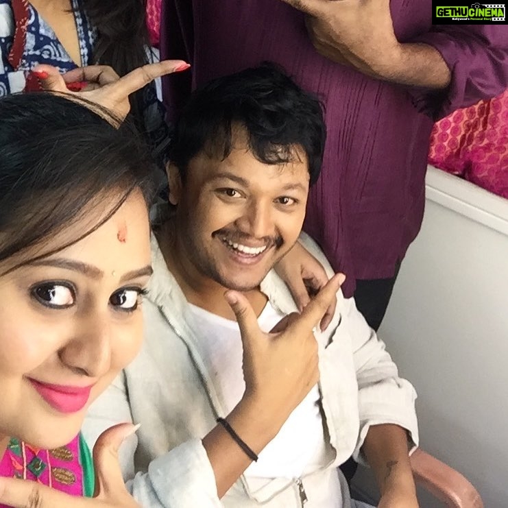 Amulya Instagram - #mugulunage starts from today ...1st movie vit golden movies n yograj batt sir..exited ..need ur wishes ..😍❤️@Official_Ganesh @ShilpaaGanesh ..