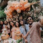 Amulya Instagram - Love , love and love was the only vibe I felt ... #myfavoritefamily #myindustry ♥️♥️♥️ P.C - @deepak_vijay_photography Designer - @chandangowda_official Decor - @sowmyaguddi Hamper - @__revera__