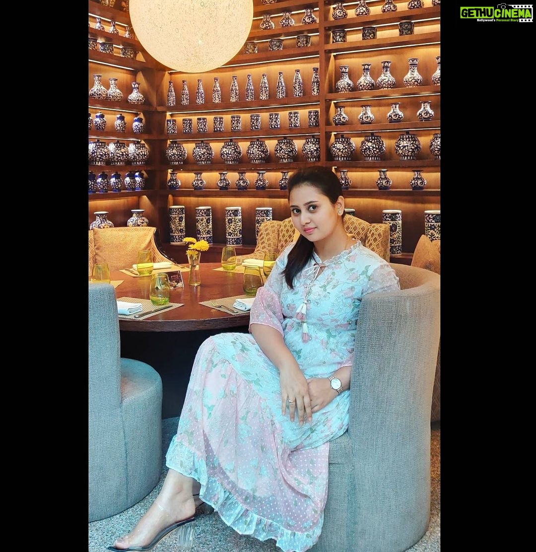 Amulya Instagram - Be the reason for someone's "Smile" today 🤗. Peace begins with "Smile" ☺️. #2021weekend