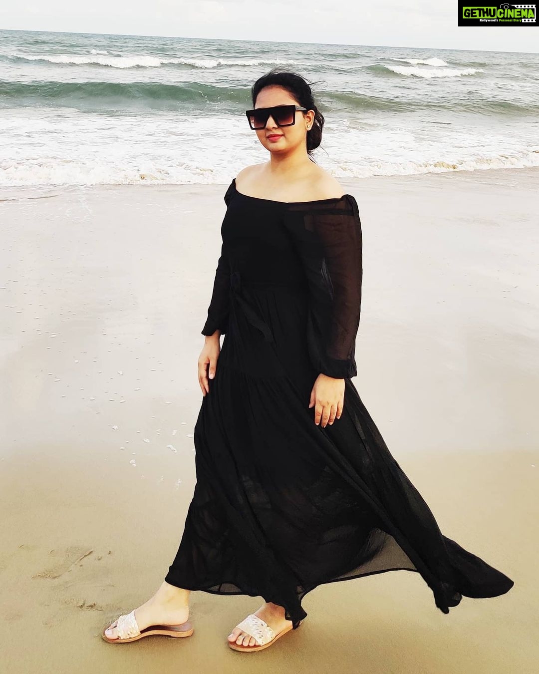 Amulya Instagram - Be such a beautiful soul that people crave for your vibes 💗