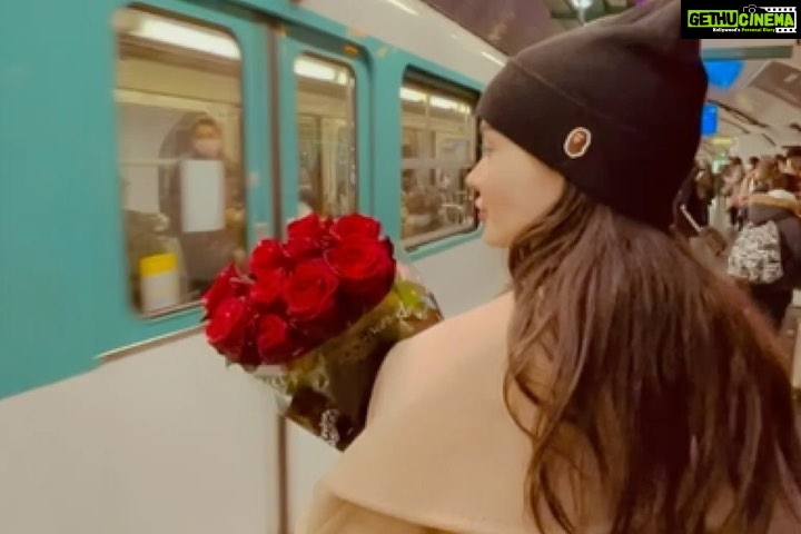 Amy Jackson Instagram - ville de l'amour Paris, France