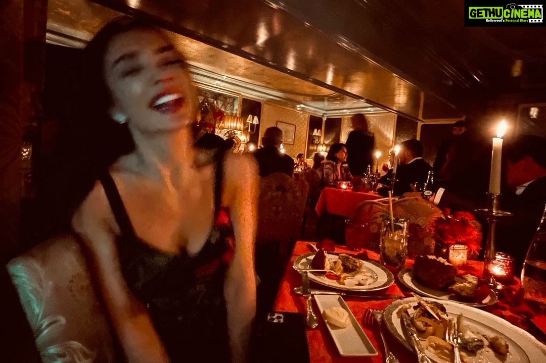Amy Jackson Instagram - ville de l'amour Paris, France
