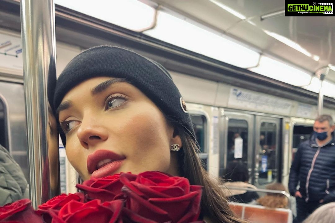 Amy Jackson Instagram - ville de l'amour Paris, France