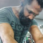 Amzath Khan Instagram - Keep yourself pumped, both internally and externally 💪 #sunday #pumpup #pump #fitness #muscle Chennai, India