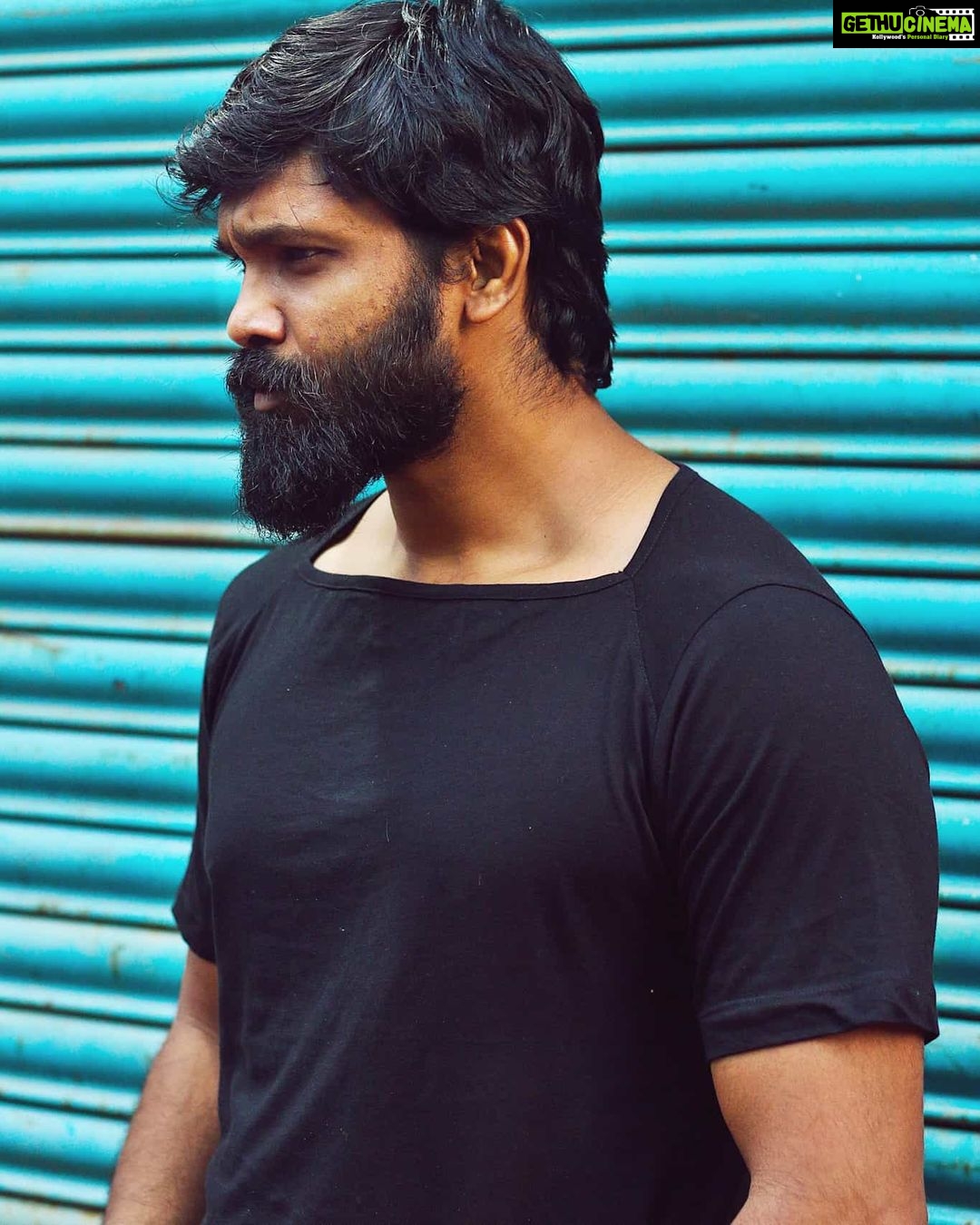 Amzath Khan Instagram - #bearded #beard #men @suraj_desur_photography clicks 📸