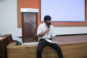 Amzath Khan Instagram - Went to judge a Marketing event and ended up conducting an Advertising workshop :) 🧩
#marketing #interactive #workshop #media #management #advertising