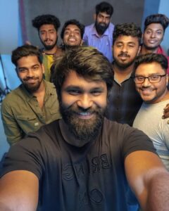 Amzath Khan Instagram - Pleasure working with you guys , such great energy 😎  @gk_.photography._ @vynod.sundar @makeoverbyimti @s_h_a_r_a_n_s_t_y_l_i_s_t @raghul_raghupathy 📸