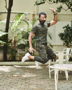 Amzath Khan Instagram - #vibes #weekend @pumaindia 👟