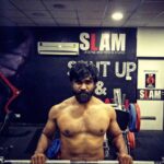 Amzath Khan Instagram - LETS BEGIN ! #letsgo #pump #stayfit #bearded #beard #men #fitness #muscles #training #muscle #gains #tamizhan #tamil #indianmen #workout #gymlife #lift #gym #fitnessmotivation #leanmuscle #nojuice #selfmotivation #post #fitlife Chennai, India