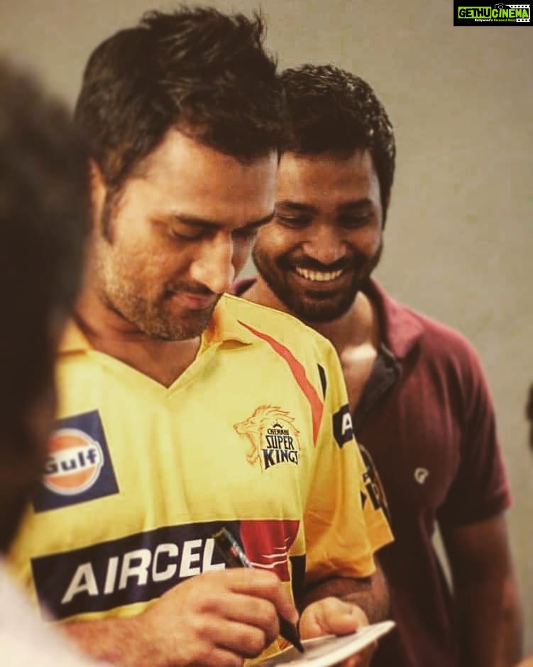 Amzath Khan Instagram - Time for #whistlepodu #weareback #csk #cskfan #dhoni #msd 😎#ipl #chennaisuperkings #fanboy