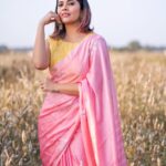 Anasuya Bharadwaj Instagram - Hey there Sunshine! 🌻 For #Jabardast #tonyt @gaurinaidu 💛 PC: @chinthuu_klicks 🔅
