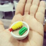 Anaswara Kumar Instagram - 오늘은 수업에서 선생님이 귀여운일식 지우개 주었습니다. 😊🍜💛 #ラーメン #라면지우개 #japaneseramen
