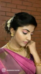 Anaswara Kumar Instagram - #maayilanjiyesong #tamilreels #tamilsongs #tamilactress #reelkarofeelkaro #gvprakash #explorepage #sareelove #kanchipuramsaree #pink #pinkmakeup #southindianfashion #southlook #southindianweddings