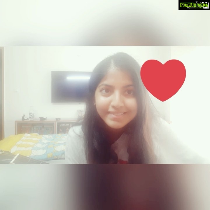 Anaswara Kumar Instagram - Played the guitar after many months😅Can you guess the song???😃