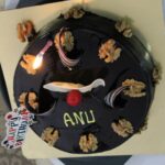 Anaswara Kumar Instagram - #newyear #birthday #cakemeaway