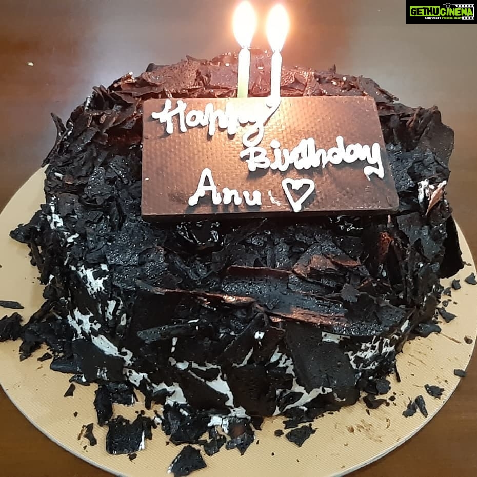 Anaswara Kumar Instagram - Thank you everyone for the birthday wishes🤗💗Much love💐🎉 JW Marriott Hotel Bengaluru