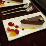 Anaswara Kumar Instagram - An awesome Friday with @minianup 😁 😁 Thank you Chef @deepthijoji for teaching us so much about chocolates! What a fun class it was! #fabelle #societedechocolat #chocolatemaking #masterclass Fabelle Chocolate Boutique