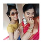 Anaswara Kumar Instagram - #pattinapakkam #goofingoffatwork #shootdiaries #filmymodeon #fun #traditionallook