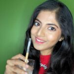 Anaswara Kumar Instagram – Be it a party🥳 , a casual day out 🚶‍♀️or a sleepover😴👸, there is nothing I enjoy more than having my glass of milk with the yummy strawberry bliss🍓 , bon vanilla 🍦and cheerful chocolate 🍫 flavoured straws from @straw_fit .
It is a great immunity booster enriched with vitamins, minerals , colostrum and what’s more, it has no artificial flavours or colours!!! Grab yours now!!💃🥳🦄