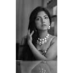 Anaswara Kumar Instagram - 📸PC : @iamsadhi . . . . . . . . . . . . . . #photography #photoshoot #blackandwhitephotography #naturallight #첸나이  #사진술 #사진촬영