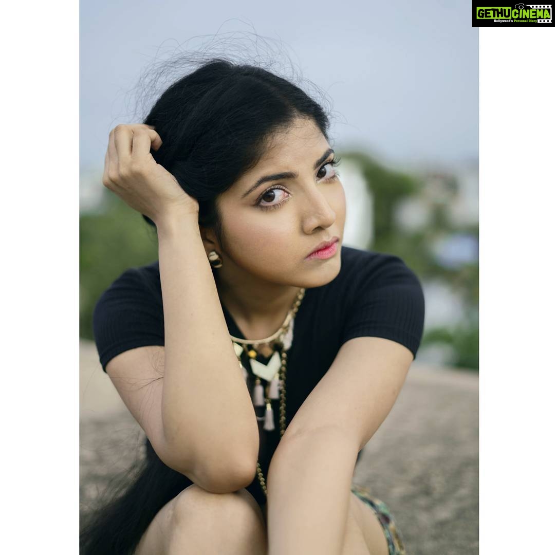 Anaswara Kumar Instagram - 📸 PC : @iamsadhi . . . . . . . . . . . #photography #photoshoot #naturallight #첸나이 #사진술 #사진촬영