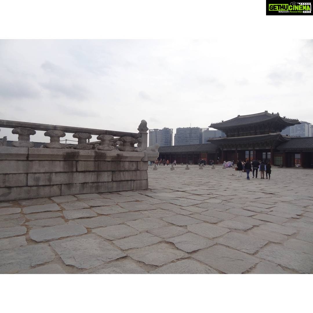 Anaswara Kumar Instagram - Take only memories , leave only footprints.πΈππ¦ππ Gyeongbokgung Palace, Seoul South Korea