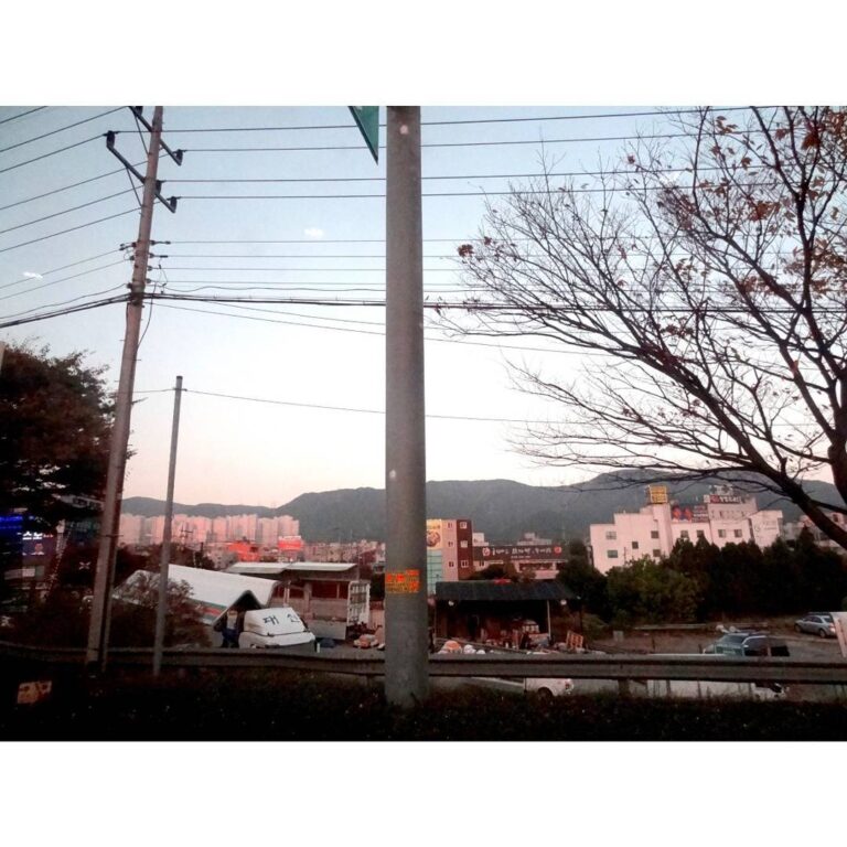 Anaswara Kumar Instagram - Visited #donggungpalaceandwoljipond aka #anapji #경주동궁과월지 #안압지 #경주 #신라 Donggung Palace and Wolji Pond in Gyeongju