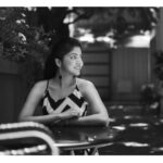 Anaswara Kumar Instagram - PC : @iamsadhi . . . . . . . . #photography #photoshoot #monochromedress #smile #shadowlight #blacknwhite #blacknwhitephotography #사진술 #사진촬영