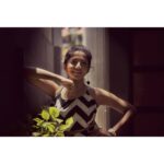 Anaswara Kumar Instagram - 📸 PC : @iamsadhi . . . . . . . . #photography #monochromedress #casual #shadowlighting Inko Center