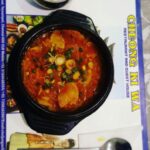 Anaswara Kumar Instagram – Kimchi stew, Gyeranjjim, Japchae & Jaeyook dup bap 
#김치찌개 #계란찜 #잡채밥 #재육덮밥 #첸나이 #청기와 #한식당
