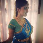 Anaswara Kumar Instagram - For Rathy Jewellers @icreationsltd #shootmode #desigirl 😊