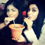 Anaswara Kumar Instagram - Chillin😉 #pattinapakkam #cantsaynotomilkshakes #oreomilkshake #promotions #drinkinaflowerpot Double Roti