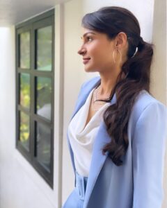 Andrea Jeremiah Instagram - Back to work 🦋 

@altafmammoo @sharmilahairstylist 
@amritha.ram 

#setlife #shootdiaries