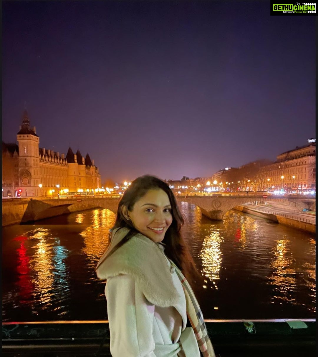 Andrea Jeremiah Instagram - Paris je t’aime ❤️