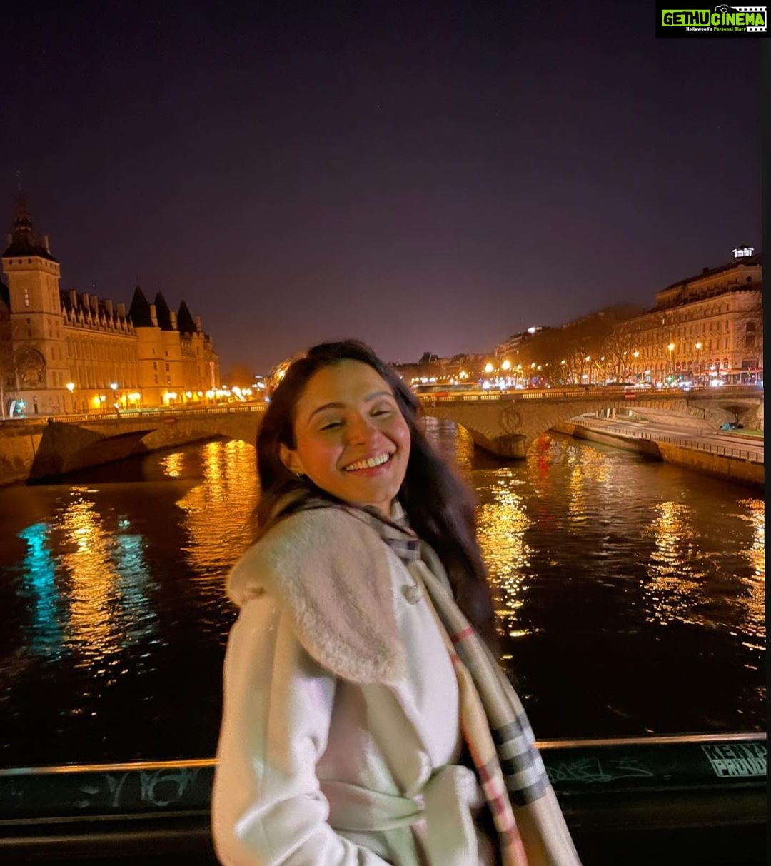 Andrea Jeremiah Instagram - Paris je t’aime ❤️