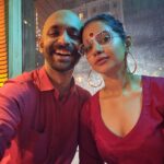 Angana Roy Instagram – V v v late post, but this is my Pujo, ’21 in a thread.

#lategram #fridaypost #friyay #postpujo #ootdfashion #ethnicwear #indowesternstyle #lovefromA #octoberfashion #octoberpujo #octoberend #halloween #fallfashion #pastels #latepost #oct2021 #shorthairstyle #redaesthetic #kolkatagram #anganaroyy Kolkata