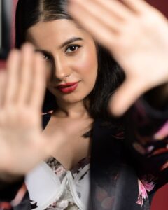 Angana Roy Instagram - (Don't) take my dinero! Photography: @sourav3934 Hair & Makeup: @anupdasmakeup Styling: @tamashreeroy #dinero #songs #mondayvibes #photoshoot #hellomagazine #dinerochallenge #rainymonday #portrait #portraitphotographer #pictorial #SeptemberToRemember #moodymonday #igweekly #weekdayvibes