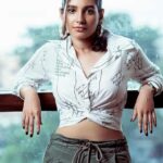Angana Roy Instagram - Hello September. Photographed by: @sourav3934 Makeup by: @anupdasmakeup Styling by: @tamashreeroy #friday #postoftheweek #busyweek #photoshoot #hotelroom #fashionshoot #fashionblog #indianphotoshoot #september #friyayvibes #loveyourselffirst #whiteshirt #posé #makeuplover #igdaily #igindia #hoopearrings Pipal Tree Hotel - Kolkata