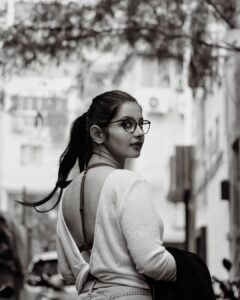 Angana Roy Instagram - Back in Black. 📷@miracle_aligner_ and his aesthetics #bnwportrait #bnwsouls #bwnphotography #portraitmode #wednesdaypost #igerskolkata #latergram #roads #backless #noir #lookoftoday #jusgramm #anganaroy #hairflip #ａｅｓｔｈｅｔｉｃ #somuchtosee #lookbooks #casualoutfit #throwback #winter #throwbackwednesday