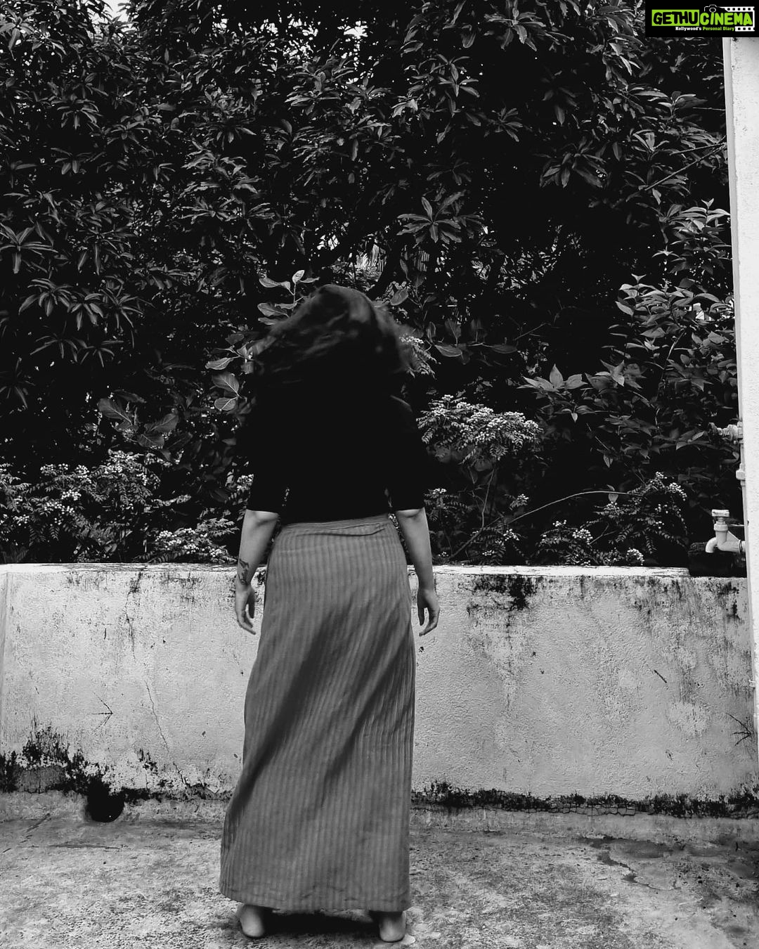 Angana Roy Instagram - Tales from a Terrace Whenever I think of my childhood, most of my memories are centred around this one place - this terrace. Here after a long time. Feels good. 📷@__senjuti.saha__ #blackandwhite #favouriteplace #asansol #nostalgic #memoriesflooding #roots #picturesque #withlovetheseries #childhoodplace #monochromephoto by#talesfromaterrace #lovefromasansol Asansol