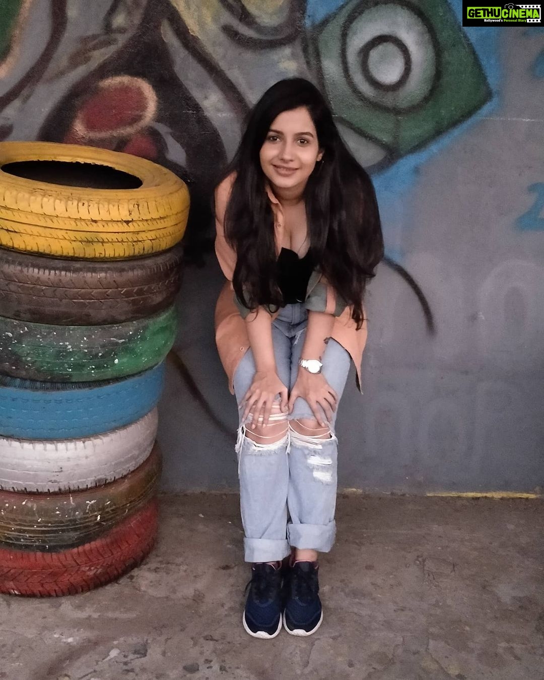 Angana Roy Instagram - Top 'tyre'. π·@ayan.bhattacharjee_ #casuallook #outfitoftoday #wednesdays #rippedjeans #colorsplash #colorpop #top #croptop #croptee #toptier #colorinspo #tyre #tyre #tower #puns #punstagram #backgroundart #artwork #artstudio #captions #aestheticphotography #portrait_vision #casualshirts #hrx #shoes #unedited #noeditnofilter