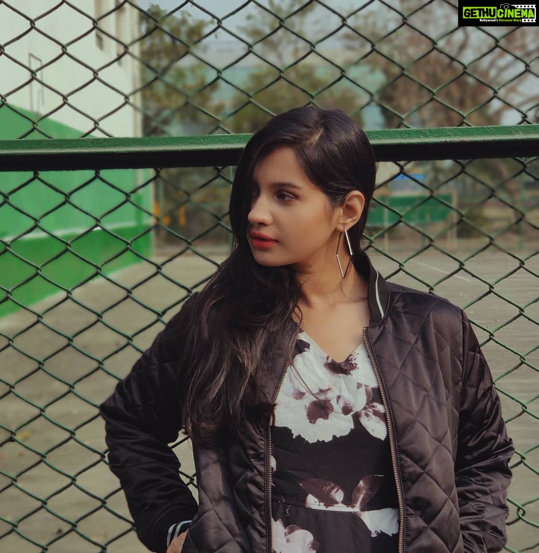 Angana Roy Instagram - "She was Eve after the fall, but before the bitterness of it was felt." 📷@the_revolutionary_road #green #fence #tweegram #ınstagood #instablogger #photooftheweek #potd #igersindia #college #campus #jackets #portrait_shot #collegelife #blackwork #wednesday #igpop #stayblessed #orangelips #dress #floraldesign #graduation #convocationday #footballground #moodquotes #moodgram #eve