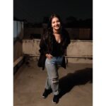 Angana Roy Instagram - About last night. A very Happy New Year to everybody. Take care, stay safe. Hoping that 2021 would be a little kind to us. #newyear2021 #happynewyear #party #partyoutfit #womeninblack #igerskolkata #aboutlastnight #winter #terrace #bonfire #bbqparty #newyearseve #newhope #goodtimes #hny #kolkata_igers #goodvibesonly #igdaily #newyearpost #fashionlover #terraceparty