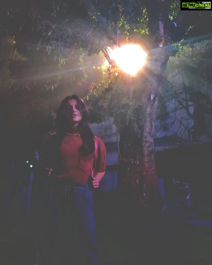 Angana Roy Instagram - Fluorescent Adolescent. 📷@boboshambo #instapop #pictureoftheday #instapic #instafashion #shadow #bestoftheday #nicephotography #shadowphotography #set #tree #treesofinstagram #nature #potd #bts #nighttime #noirphotography #springfashion #naturephotography #imagery #tree_pictures #naturelovers #hues #fluorescent #throwbackmonday #arcticmonkeys #lightsandshadows #bag #pink #aesthetica #aestheticphotos
